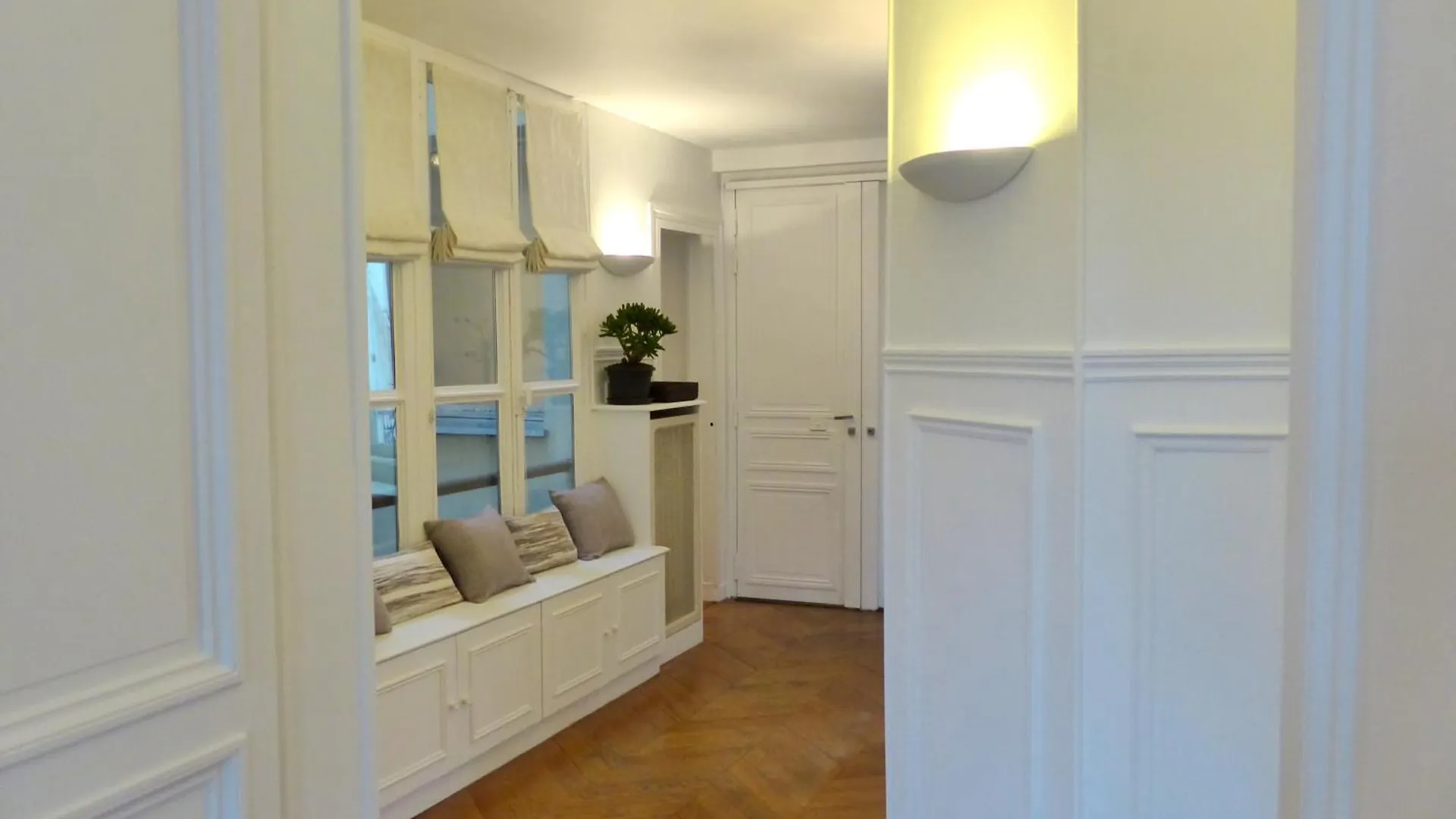 Marvellous Sunbathed 3br At The Heart Of