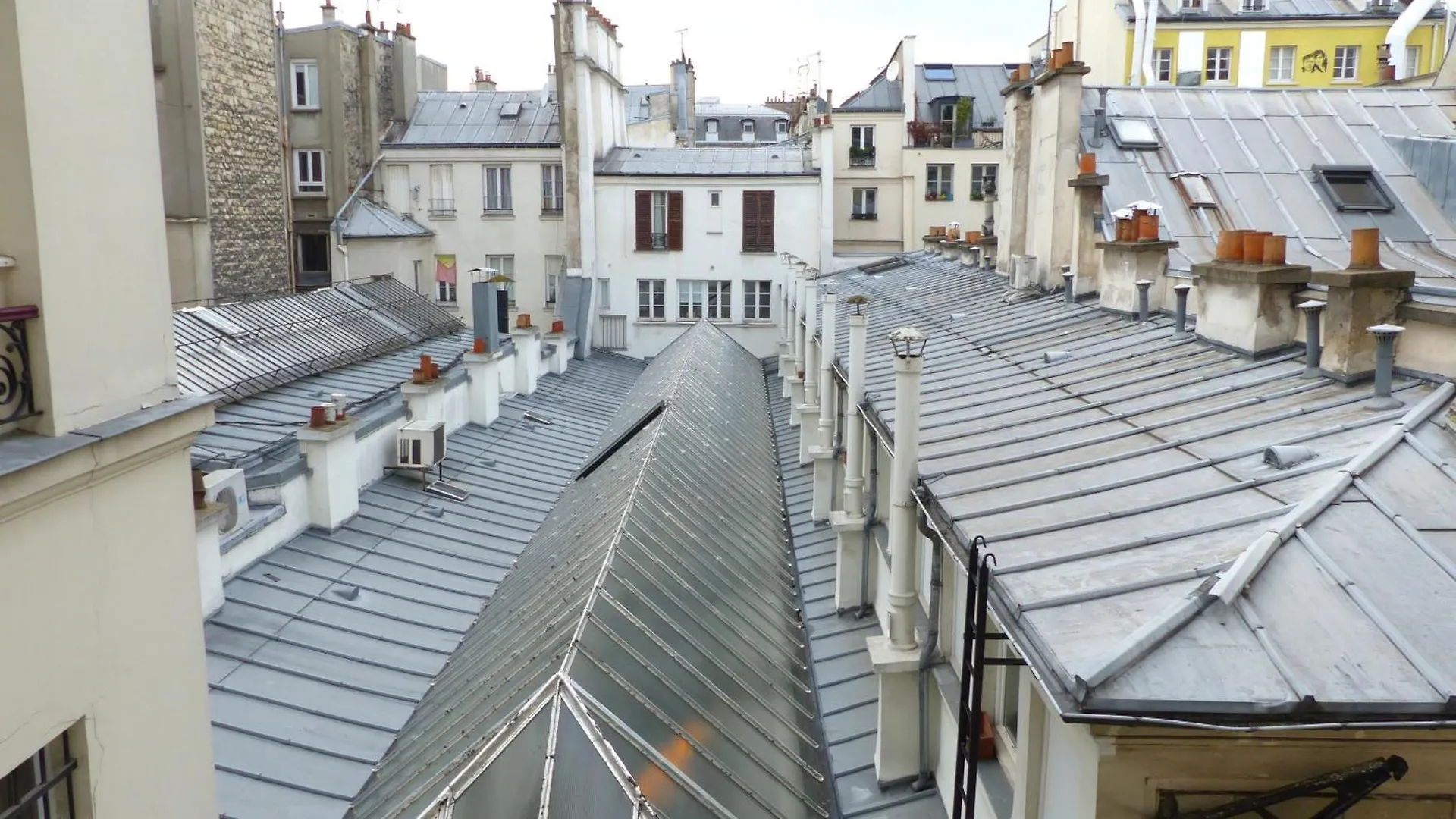 Marvellous Sunbathed 3br At The Heart Of Paris