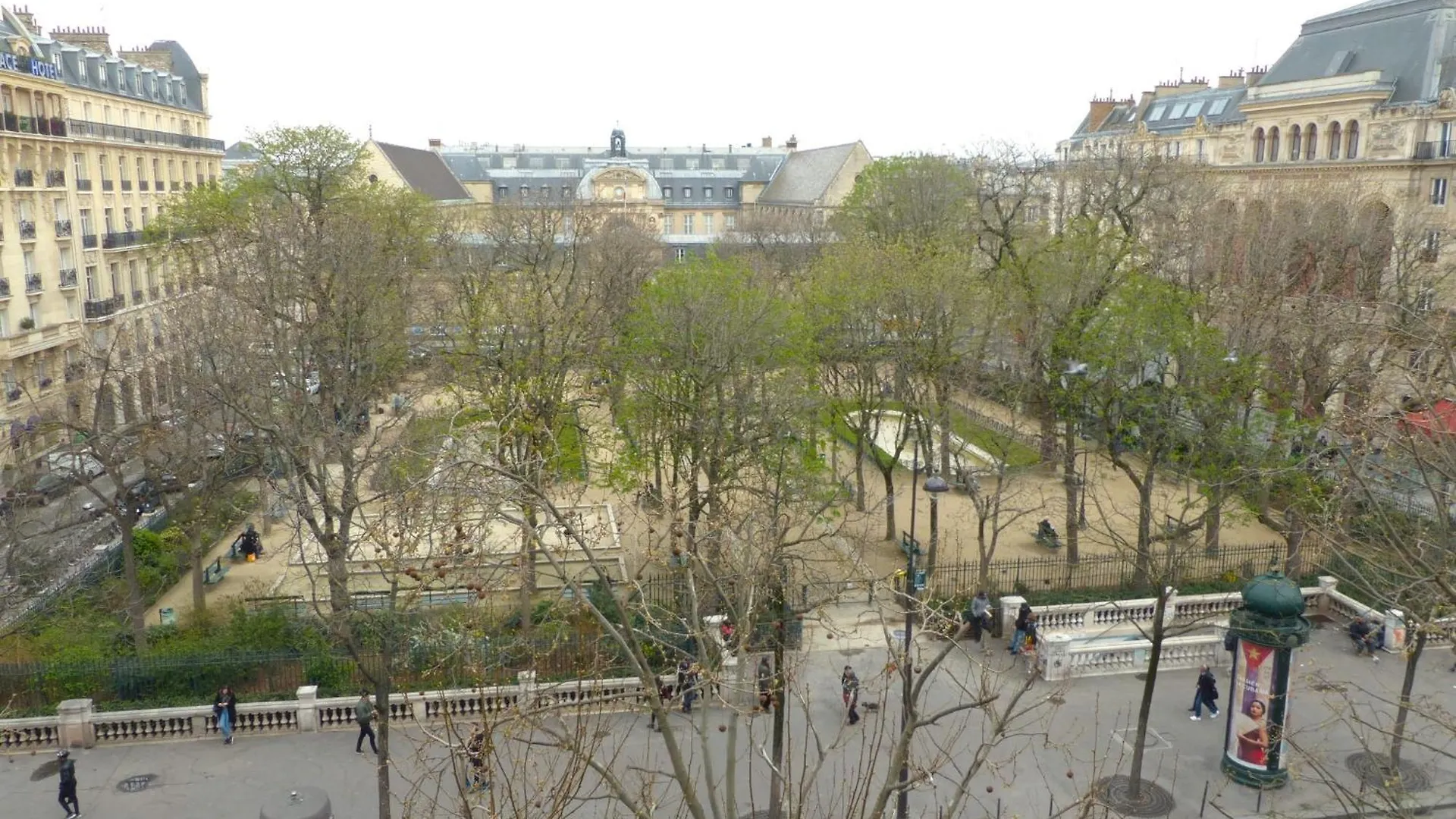 Marvellous Sunbathed 3br At The Heart Of Paris